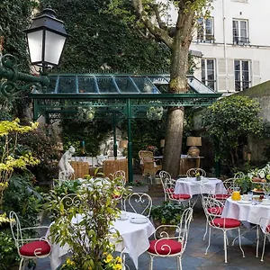 Hotel Des Marronniers Paris
